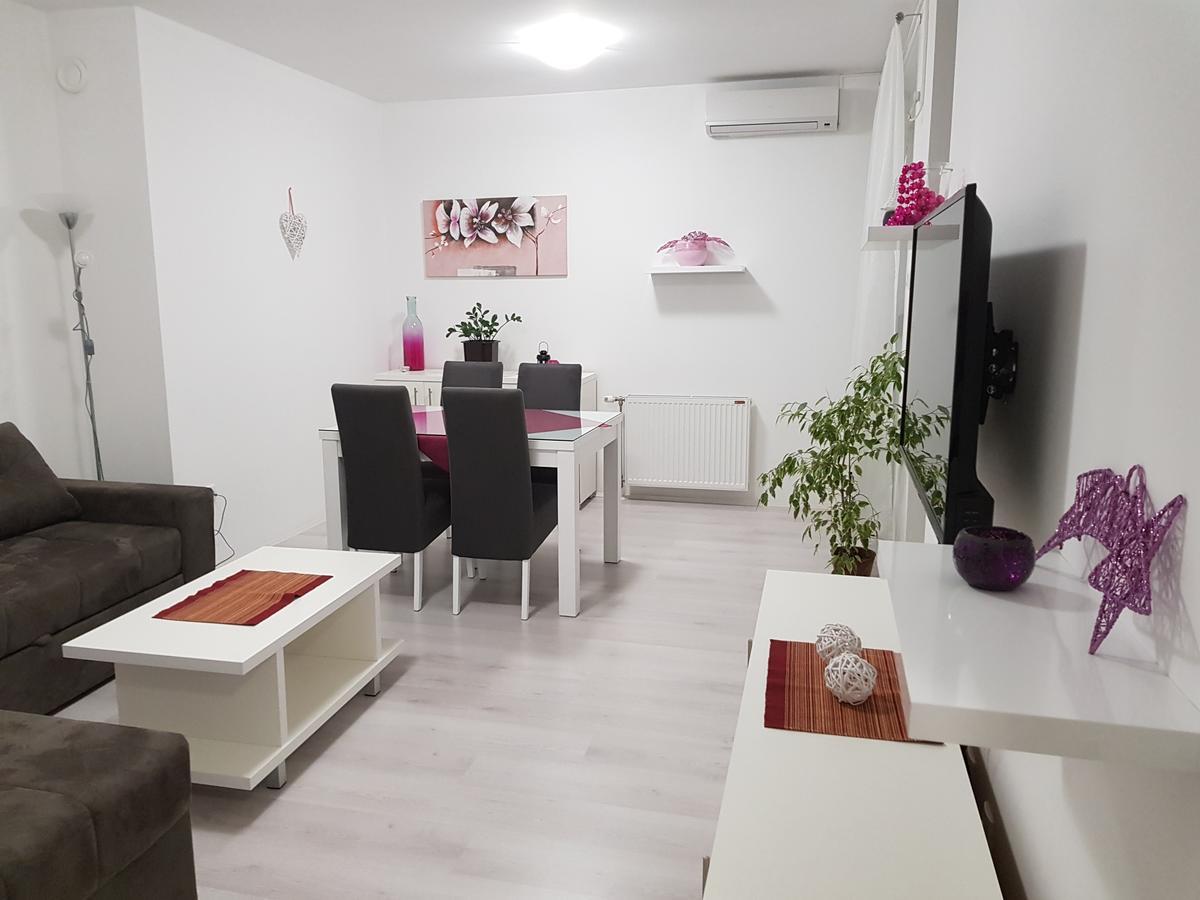 Apartment Gea 18 Novi Sad Exterior photo