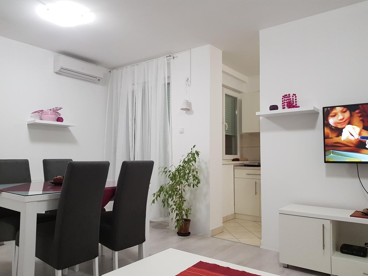 Apartment Gea 18 Novi Sad Exterior photo