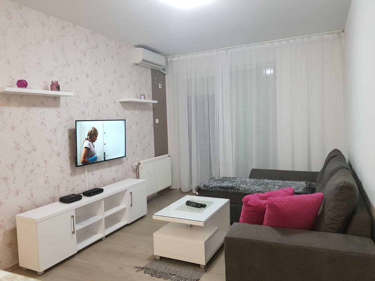 Apartment Gea 18 Novi Sad Exterior photo